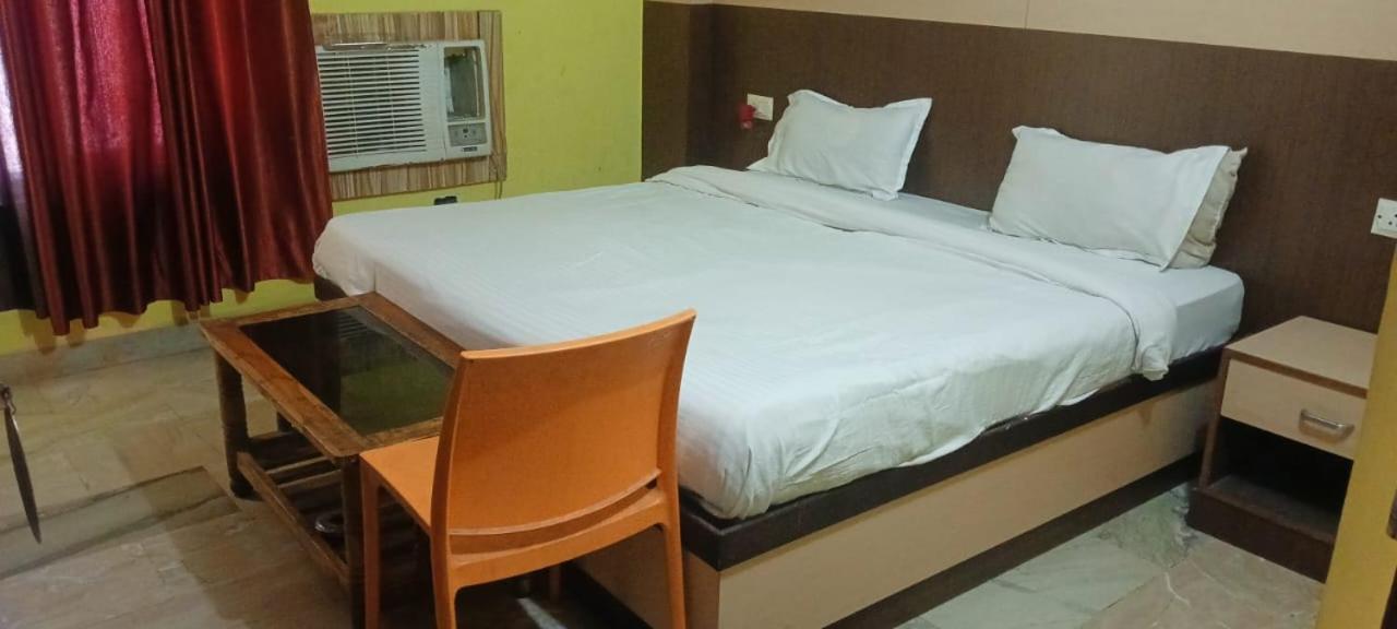 Hotel Crystal Inn Lucknow Exterior photo